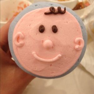 Meet your Posher, Hilda